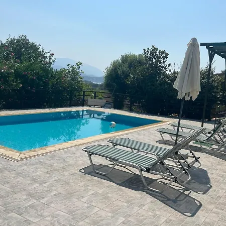 Villa Karavaki & Varkoula *